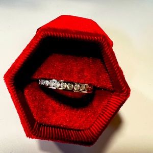 Diamond wedding band